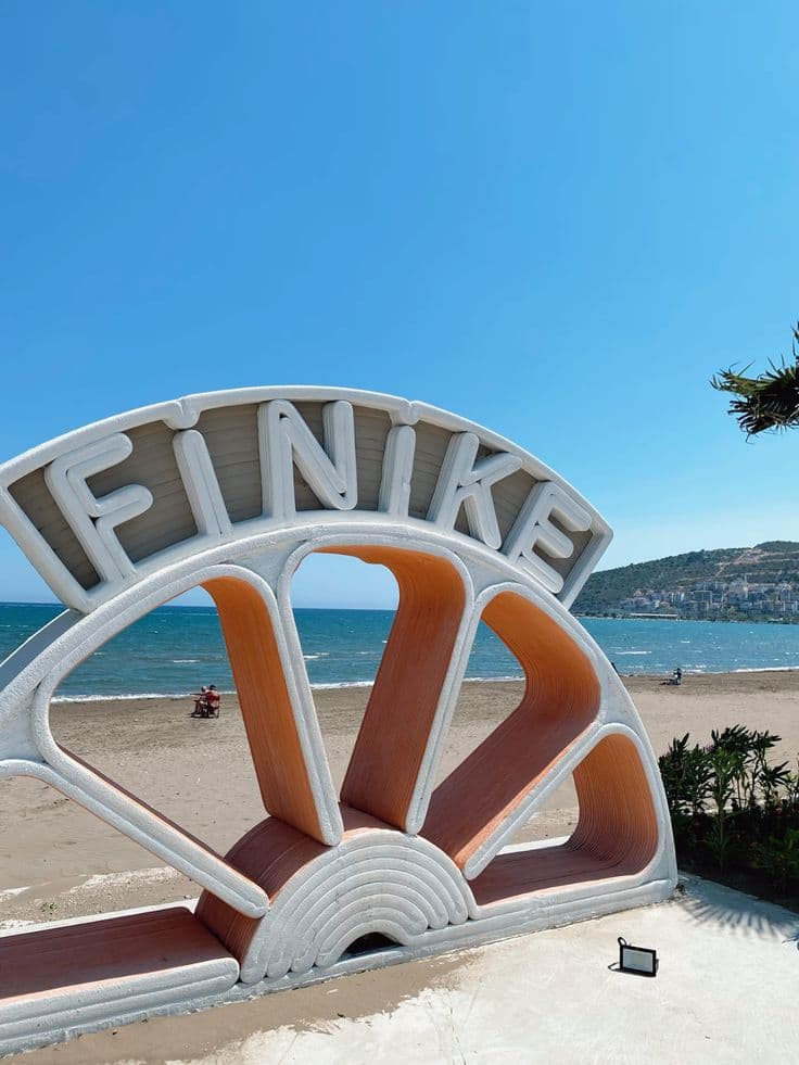 Finike Portakal ve Toprak Tonları